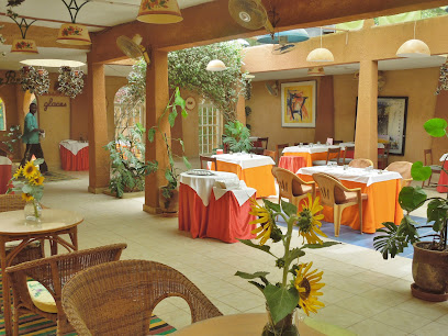 The Pillar Restaurant - rue de la tapoa, Niamey, Niger