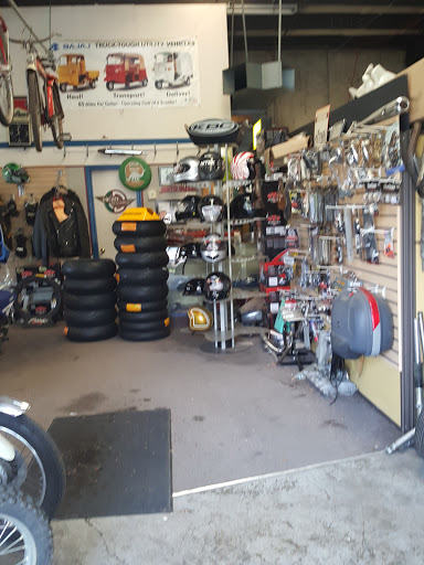Motorcycle Dealer «Roanoke Cycle Sports Inc», reviews and photos, 5707 Williamson Rd, Roanoke, VA 24012, USA