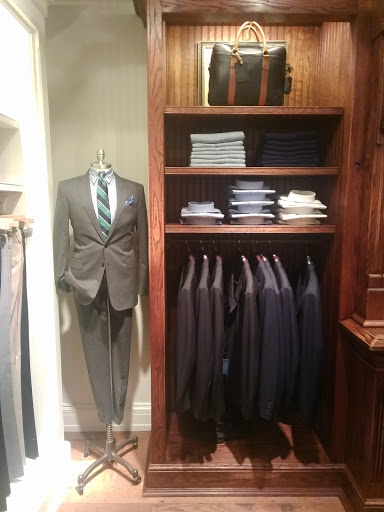 Clothing Store «Gap», reviews and photos, 1258 Wisconsin Ave NW, Washington, DC 20007, USA