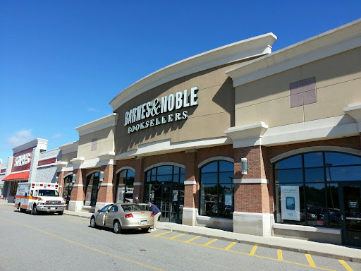 Barnes & Noble, 541 Lincoln St, Worcester, MA 01605, USA, 