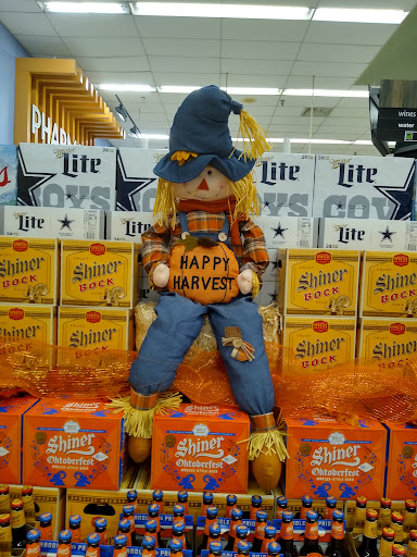 Grocery Store «Kroger», reviews and photos, 2109 Harwood Rd, Bedford, TX 76021, USA