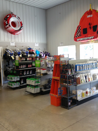 Hicklin's Waters Edge Marine