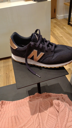 Clothing Store «J.Crew», reviews and photos, 4037 Westheimer Rd, Houston, TX 77027, USA