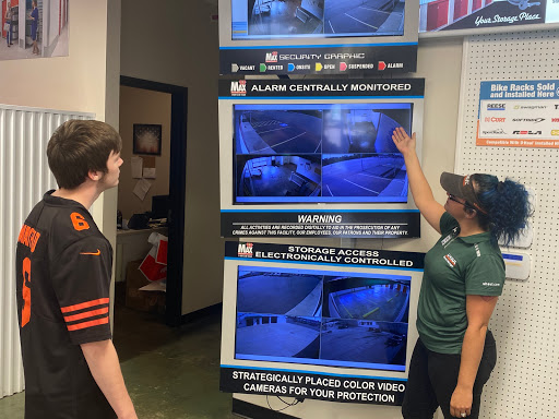 RV Storage Facility «U-Haul Moving & Storage of North Canton», reviews and photos, 5655 Whipple Ave NW, North Canton, OH 44720, USA