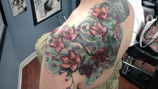 Tattoo Shop «Altar Tattoo and Piercing», reviews and photos, 506 Main St, Stroudsburg, PA 18360, USA