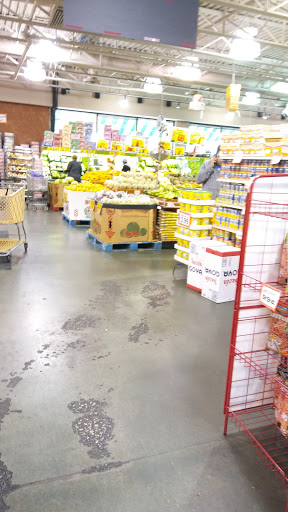 Grocery Store «Fresh Market Place», reviews and photos, 2600 N Central Ave, Chicago, IL 60639, USA