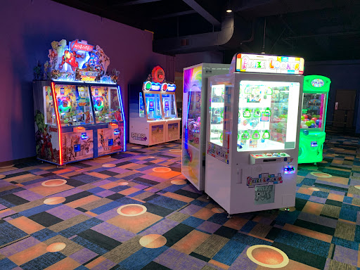 Bowling Alley «Pinz Bowling Center», reviews and photos, 700 N Lafayette St, South Lyon, MI 48178, USA