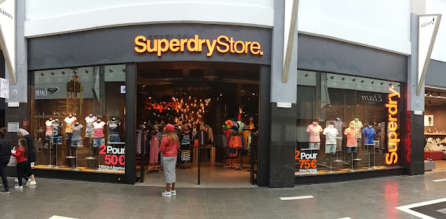 Superdry - Kledingwinkel