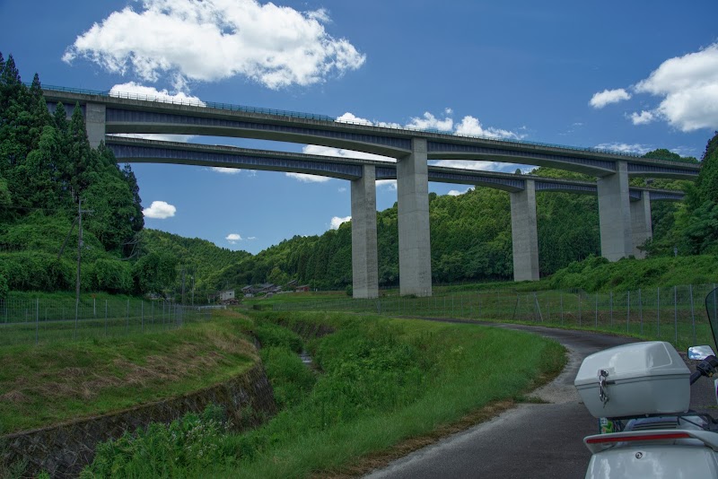 杉谷川橋