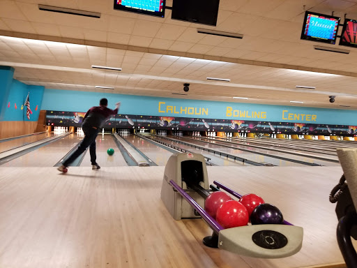 Bowling Alley «Calhoun Bowling Center», reviews and photos, 123 Columbus Cir NE, Calhoun, GA 30701, USA