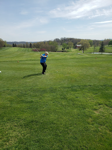 Golf Course «Chippewa Golf Course», reviews and photos, 128 Chippewa Rd, Bentleyville, PA 15314, USA
