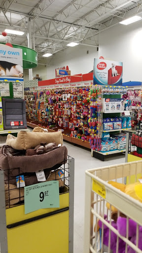 Pet Supply Store «PetSmart», reviews and photos, 13000 Aurora Ave N, Seattle, WA 98133, USA