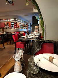 Atmosphère du Restaurant français La Maison du Chef à Ardres - n°9