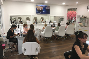 Busselton Diamond Nails & Eyelashes