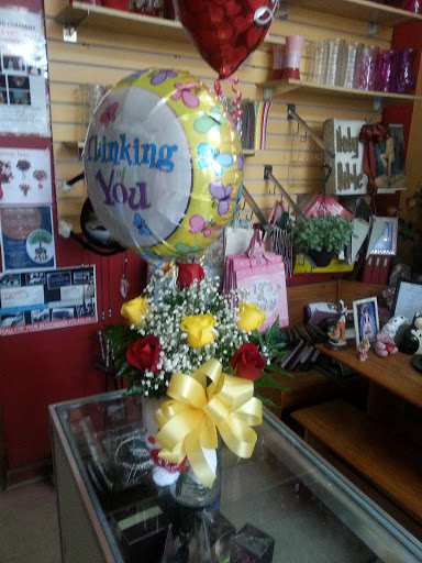 Florist «The Flower Pot & Basket Shop», reviews and photos, 5631 W Madison St, Chicago, IL 60644, USA