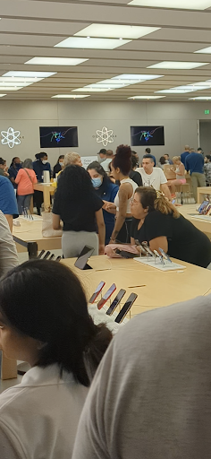 Computer Store «Apple Millenia», reviews and photos, 4200 Conroy Rd, Orlando, FL 32839, USA