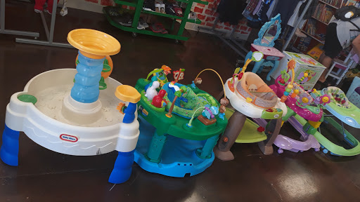 Consignment Shop «Wee Boutique», reviews and photos, 6122 N U.S. Hwy 41, Apollo Beach, FL 33572, USA