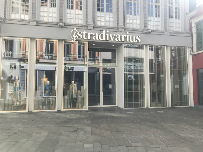 Stradivarius - Gent