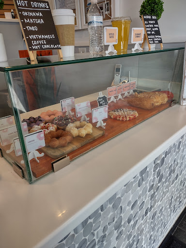 Shopping Mall «Nut Tree Plaza», reviews and photos, 1661 E Monte Vista Ave, Vacaville, CA 95688, USA