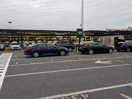 Hertz Car Rental - Philadelphia International Airport
