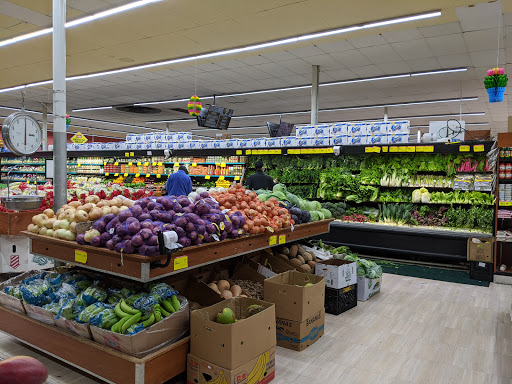 Grocery Store «C-Town Supermarkets», reviews and photos, 1662 New York Ave, Huntington Sta, NY 11746, USA