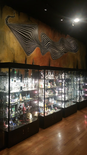 Tobacco Shop «Smoking Buddha Shop», reviews and photos, 972 W 18th, Chicago, IL 60607, USA