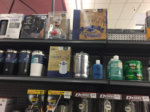 Sporting Goods Store «Big 5 Sporting Goods», reviews and photos, 1575 Mt Hood Ave #120, Woodburn, OR 97071, USA