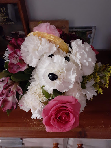 Florist «Flower Basket», reviews and photos, 302 N Lake St, Aurora, IL 60506, USA