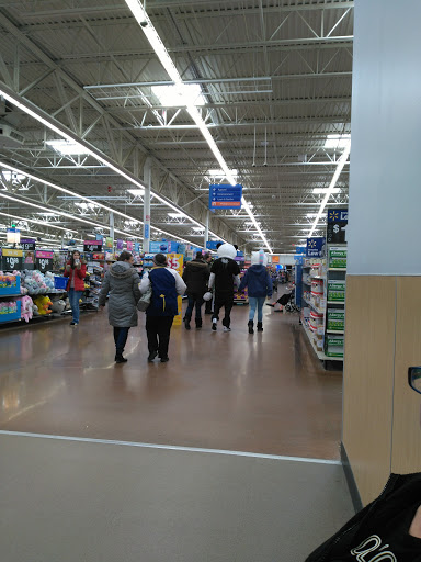 Department Store «Walmart Supercenter», reviews and photos, 415 34th St N, Dilworth, MN 56529, USA