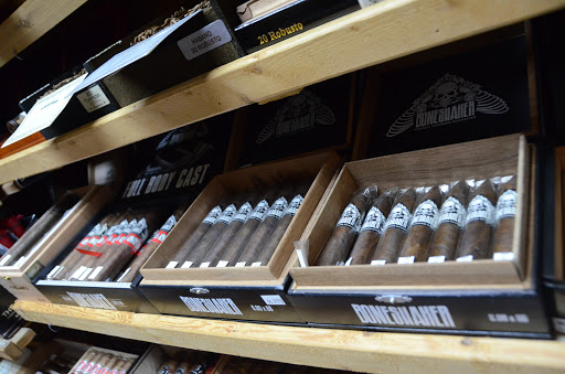 Tobacco Shop «Tobacco 4 Less», reviews and photos, 406 Nelson Rd, New Lenox, IL 60451, USA