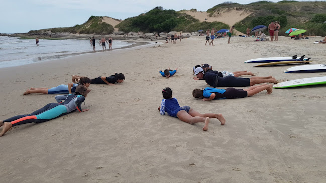 Escuela de Surf Playa Grande