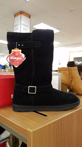 Shoe Store «Famous Footwear», reviews and photos, 32 Main Ave, Clifton, NJ 07014, USA