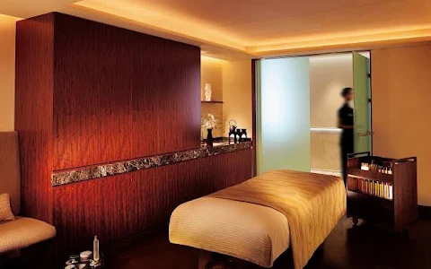 Sree Chakra Beauty Wellness Spa in Kochi - Best Spa in Ernakulam | Kerala Ayurvedic Treatment | Cross Massage in Kochi image
