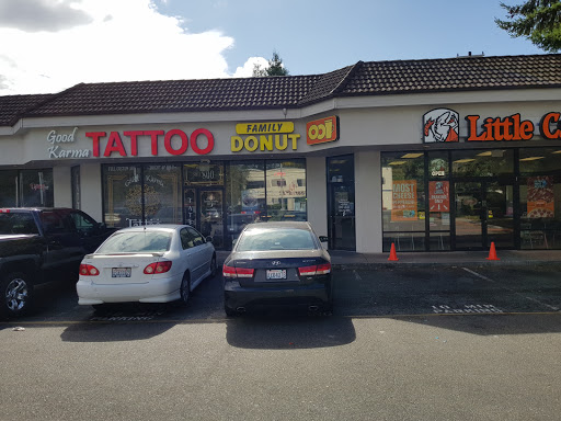 Family Donut Shop, 7600 196th St SW #850, Lynnwood, WA 98036, USA, 