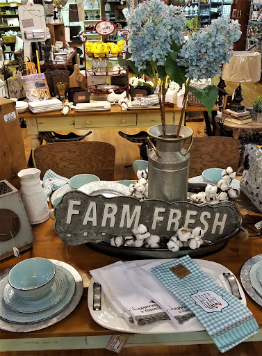 Store «Cahoots-Two Gals General Store», reviews and photos, 53 N Main St #100, Crossville, TN 38555, USA