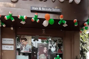 GLAM-R Hair & Beauty Salon image