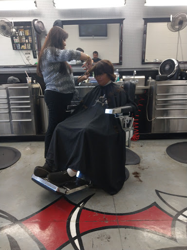Barber Shop «American Deluxe Barber Shop , Vista», reviews and photos, 1367 E Vista Way, Vista, CA 92084, USA