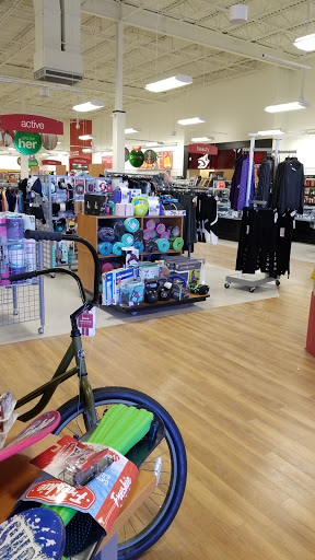 Department Store «T.J. Maxx», reviews and photos, 1300 Shingle Creek Xing, Brooklyn Center, MN 55430, USA