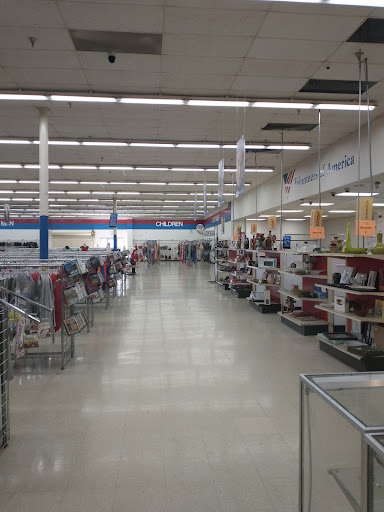 Thrift Store «Volunteers of America - West Broad Street», reviews and photos, 5640 W Broad St, Columbus, OH 43228, USA