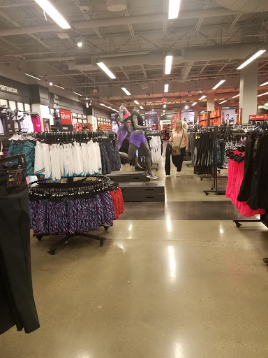 Clothing Store «Nike Factory Store», reviews and photos, 651 Kapkowski Rd #150, Elizabeth, NJ 07201, USA