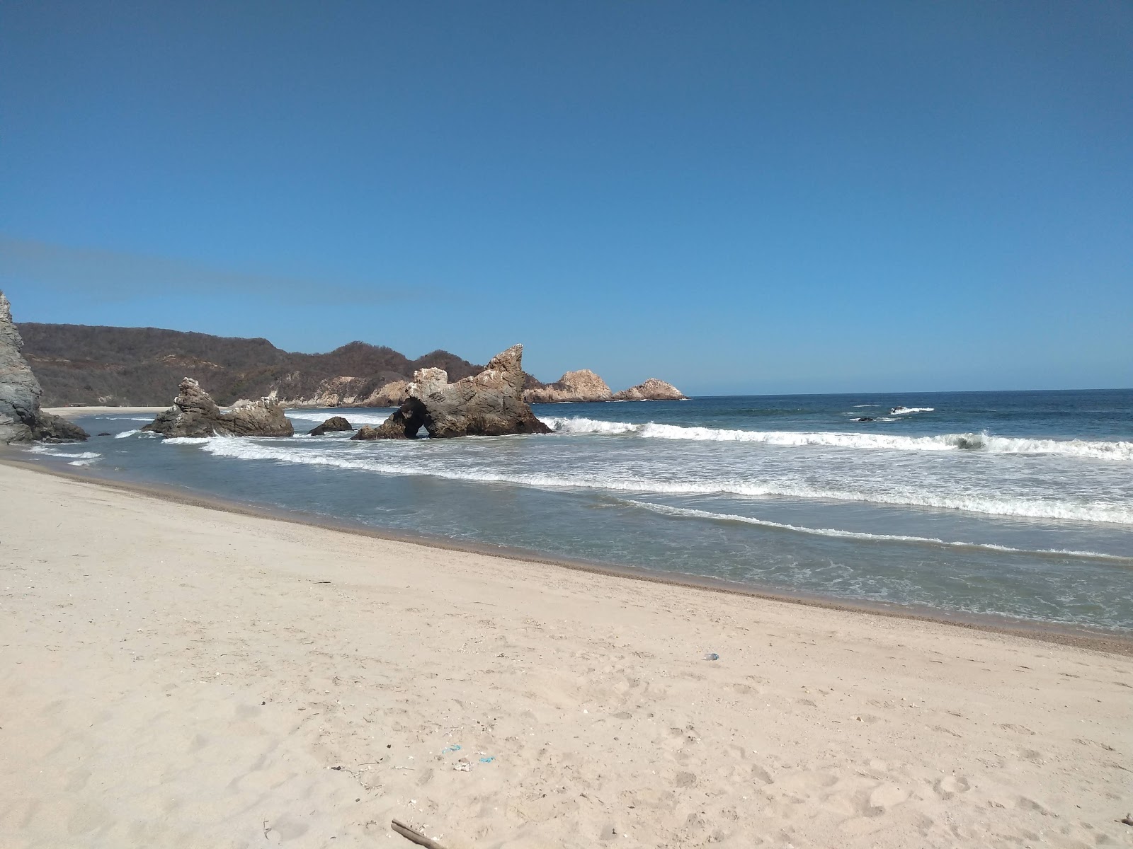 Foto di Playa Arenas Blancas - luogo popolare tra gli intenditori del relax