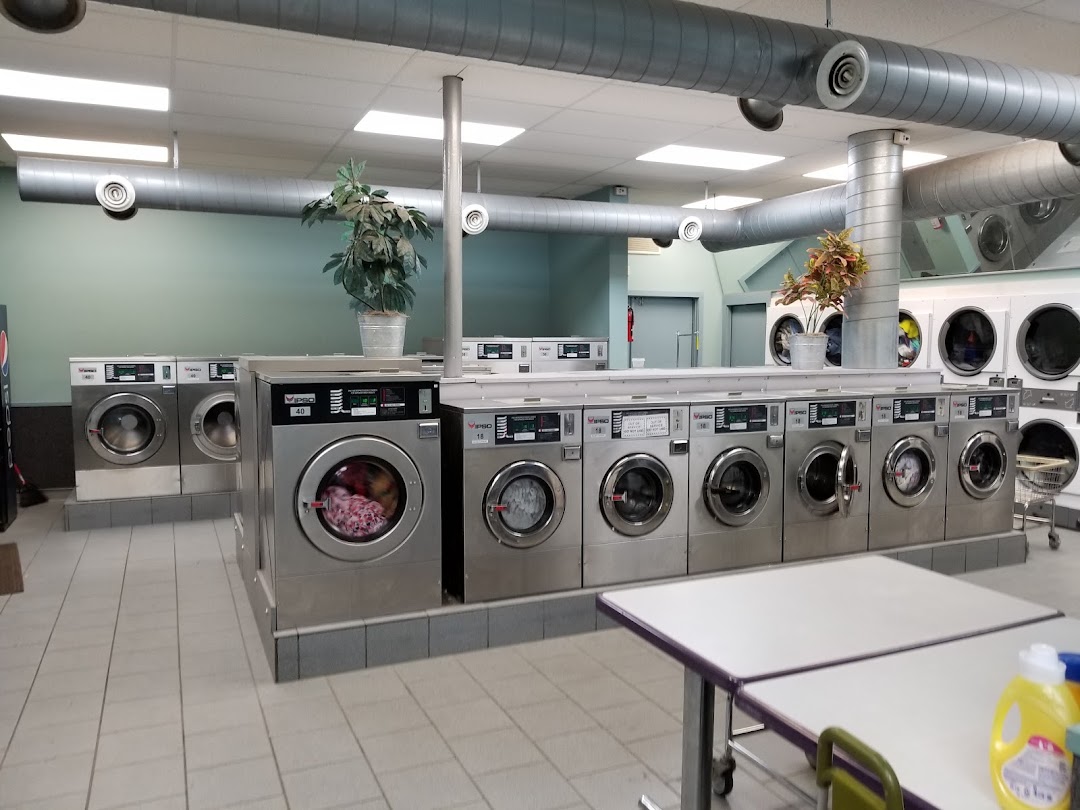 Clean Quarters Laundromat in the city Portland