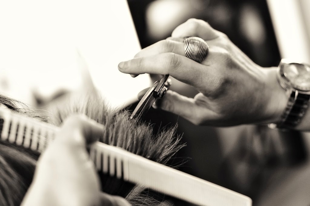 Southern Roots Salon 78382