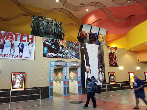 Movie Theater «Regal Cinemas Everett Mall 16 & RPX», reviews and photos, 1402 SE Everett Mall Way, Everett, WA 98208, USA