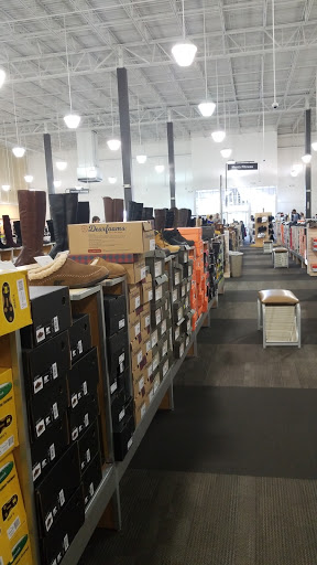 Shoe Store «DSW Designer Shoe Warehouse», reviews and photos, 1300 Huguenot Rd, Midlothian, VA 23113, USA