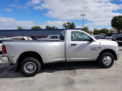 Car Dealer «Boniface-Hiers Chrysler Dodge Jeep», reviews and photos, 1775 E Merritt Island Causeway, Merritt Island, FL 32952, USA