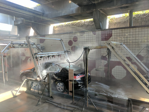 Car Wash «Janss Mall Touchless Car Wash», reviews and photos, 467 N Moorpark Rd, Thousand Oaks, CA 91360, USA