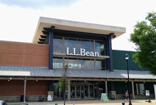 Clothing Store «L.L. Bean», reviews and photos, 75 Evergreen Way, South Windsor, CT 06074, USA