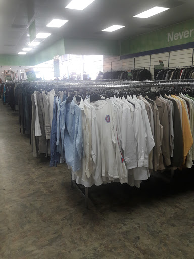 Thrift Store «Goodwill, Serving the People of Southern Los Angeles County», reviews and photos, 800 W Pacific Coast Hwy, Long Beach, CA 90806, USA