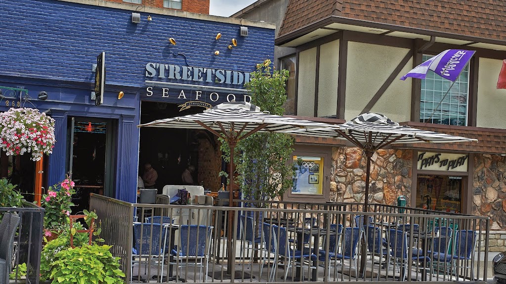 Streetside Seafood 48009
